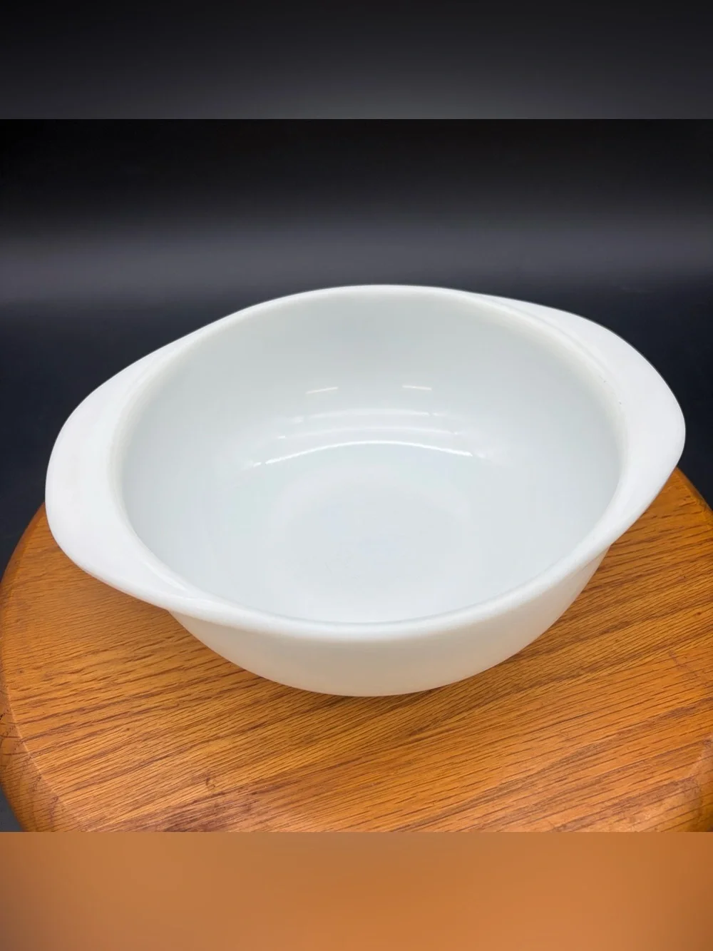 Vintage Pyrex 022 1L White Milk Glass Round Casserole Dish Tab Handles USA
